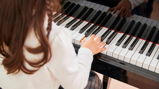 L’apprentissage d’un instrument de musique : un cadeau inestimable pour votre enfant.